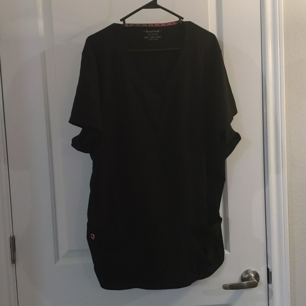 Scrub tops (4) and bottoms (4) (size 3x)